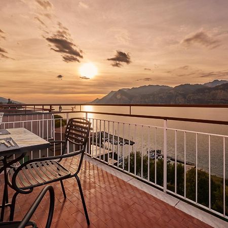 Lake View Luca Apartment مالتشيزينيه المظهر الخارجي الصورة